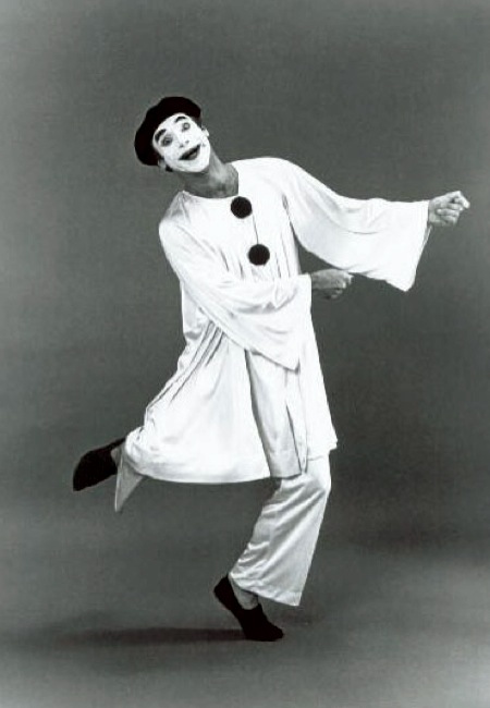The archetypal image of the Pierrot